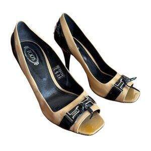 TOD'S Women's Sz 37 US Sz 6.5 Tan & Black Patent Leather Peep Toe Heels